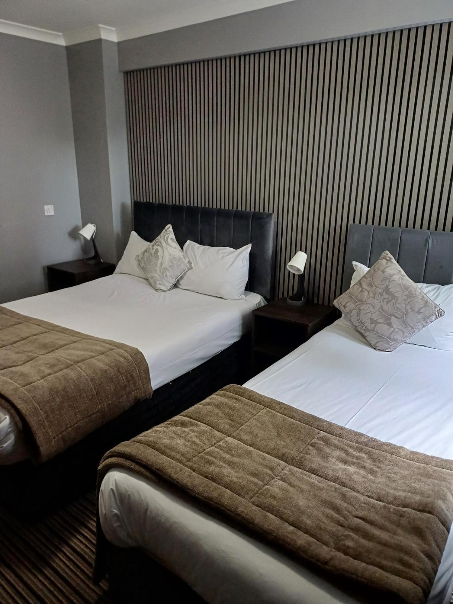 Kings Park Hotel Glasgow Oda fotoğraf