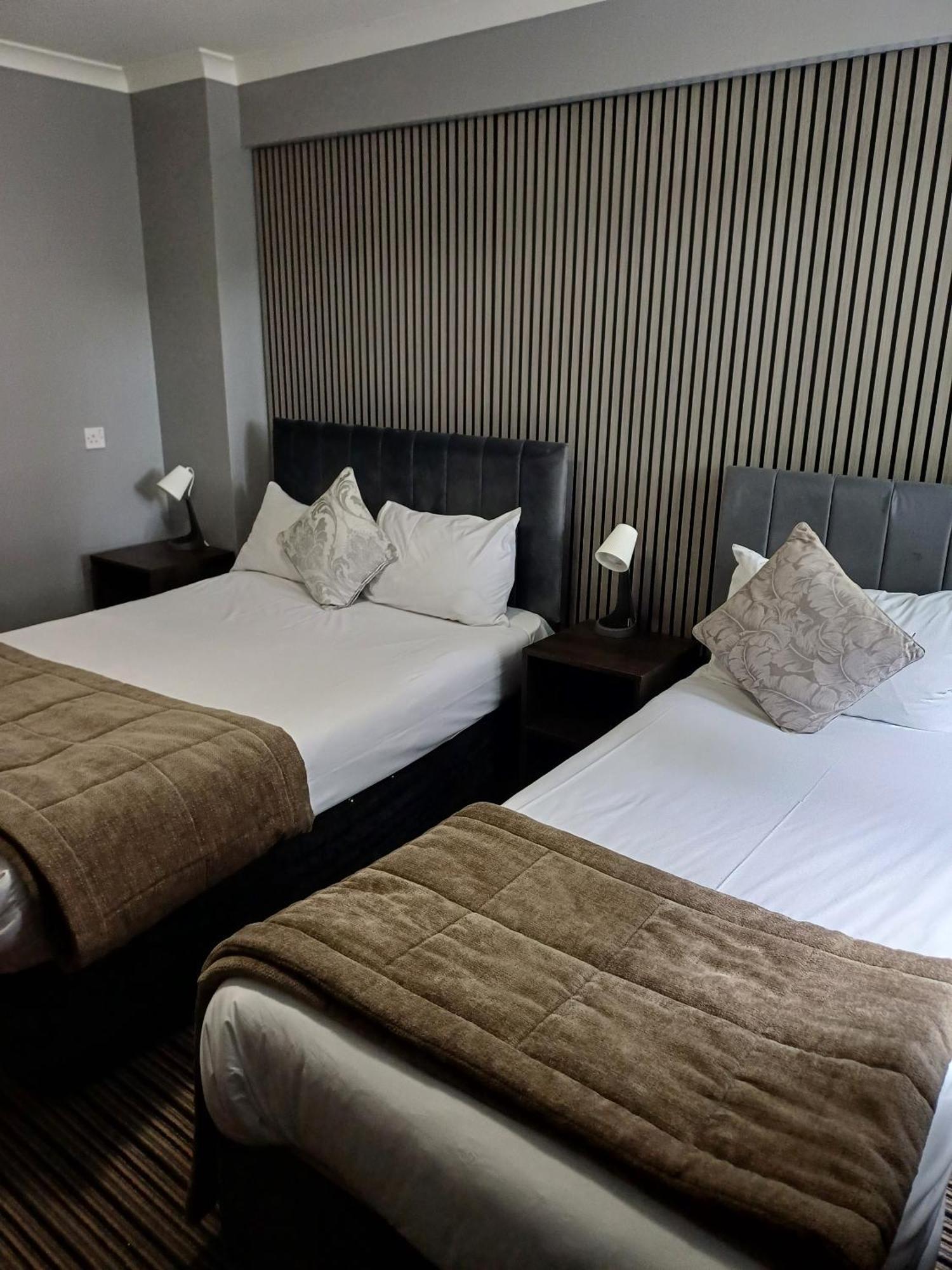 Kings Park Hotel Glasgow Oda fotoğraf