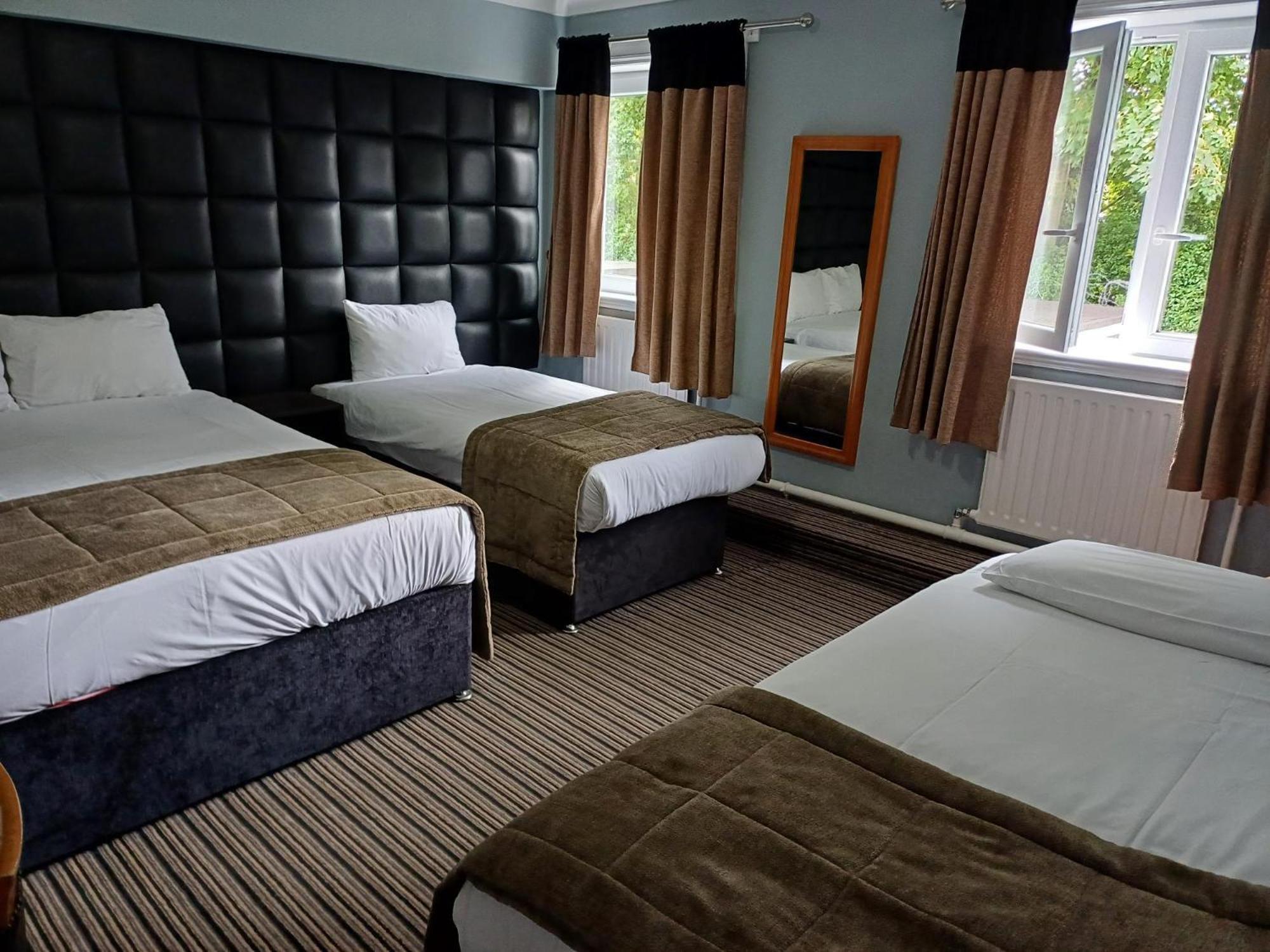 Kings Park Hotel Glasgow Oda fotoğraf