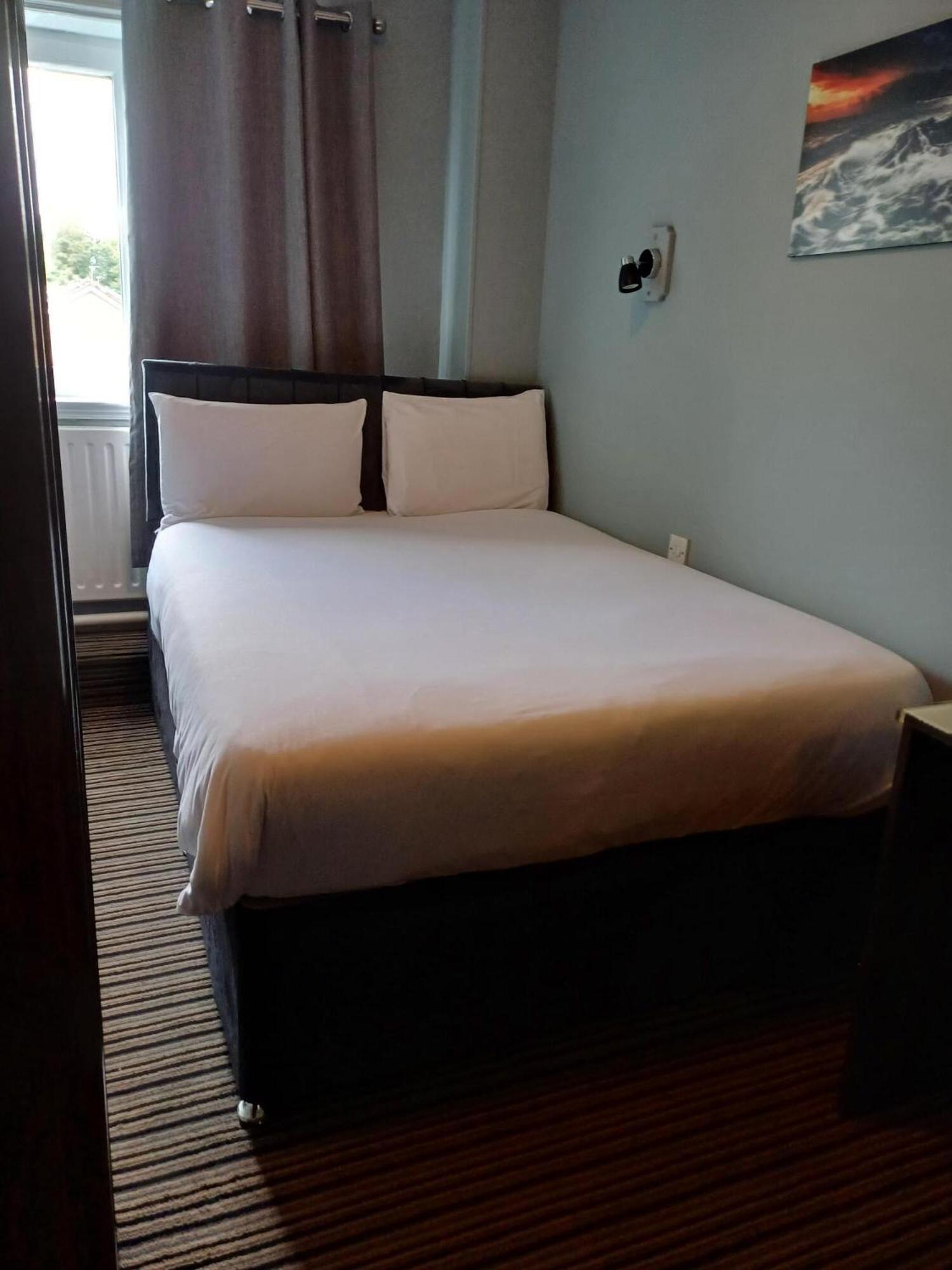 Kings Park Hotel Glasgow Oda fotoğraf